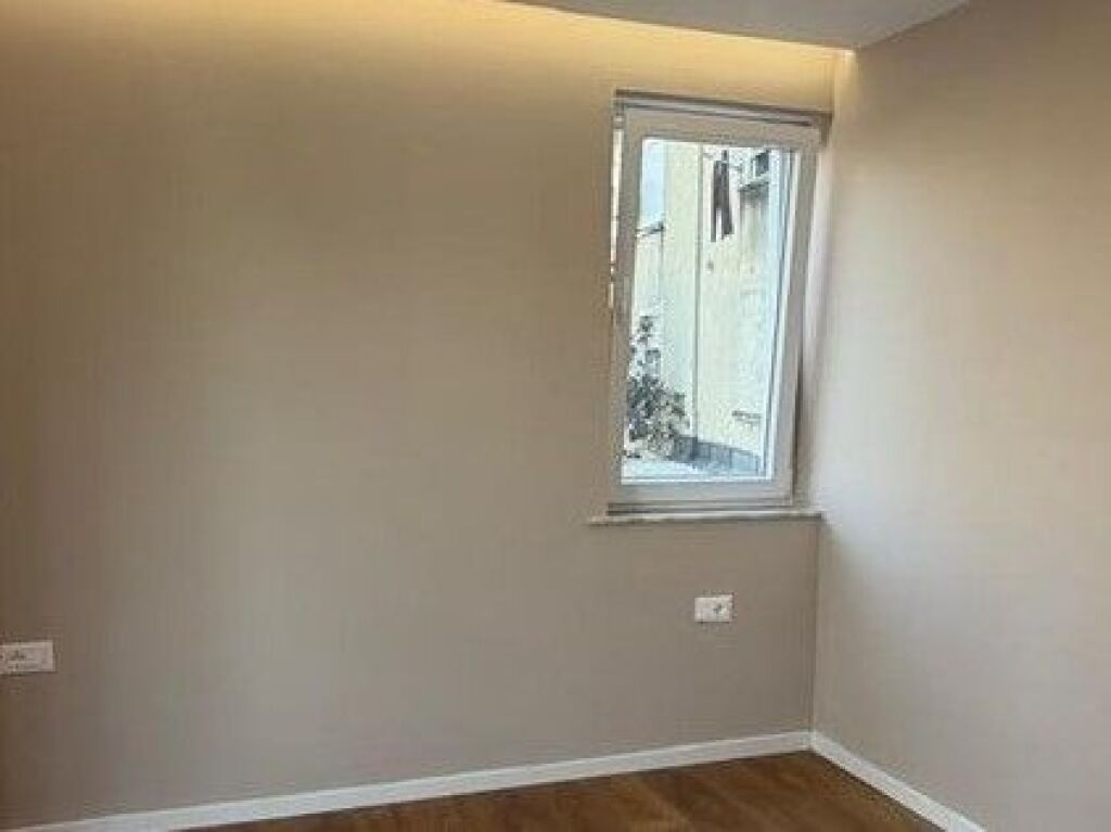 Shitet, Apartament 1+1 , Rruga Mine Peza, Tiranë