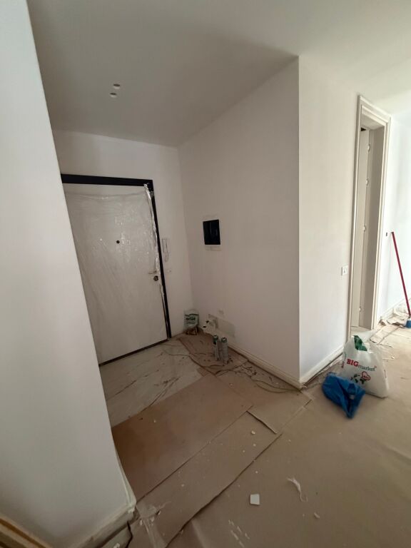 Office space, near Radisson Dry Lake, 1250 euros
