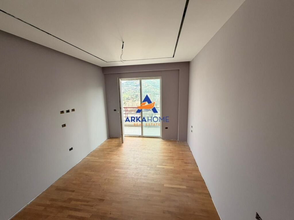 SHITET PENTHOUSE 231M2 "LIQENI I THATE, GREEN TERRACE " 700.000 EURO