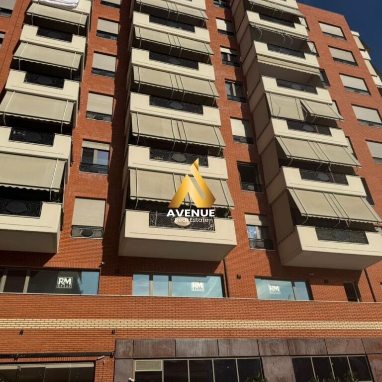 JEPET AMBIENT ME QIRA – DELIJORGJI, TIRANË