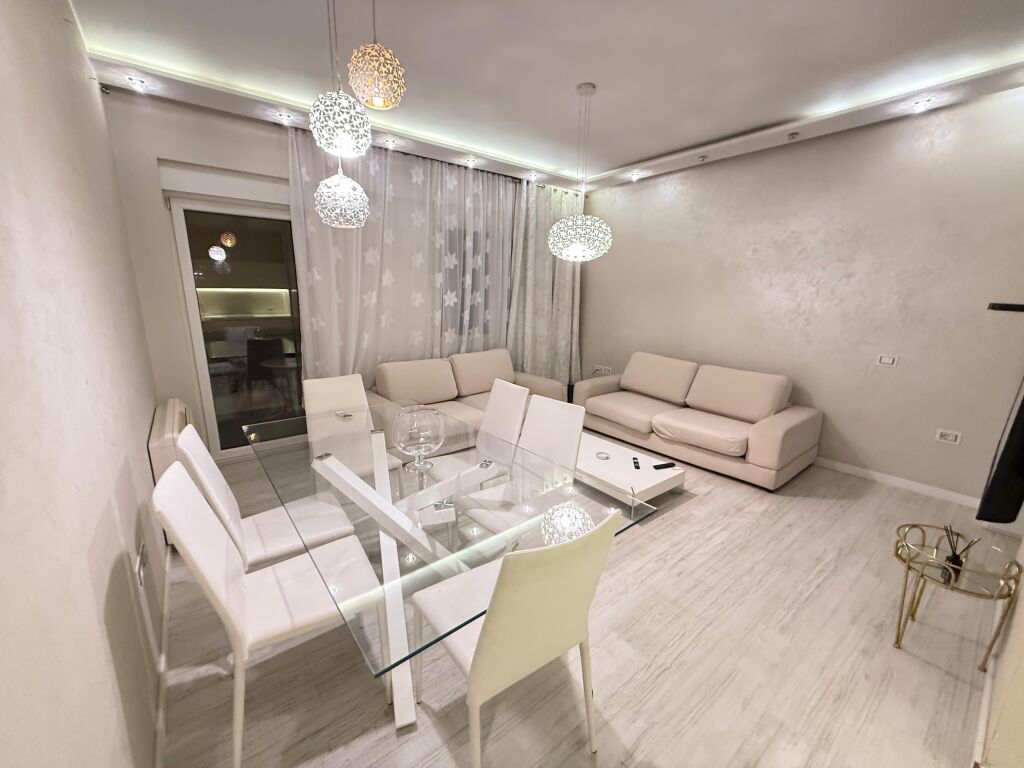 📣Apartment for rent 2+1+2 bathrooms  📍Address: Dry Lake, Fz Complex✨ 📐Area 95 m2 🚪Entrance is located on the 3rd floor🌅  ✨Furnished ✨700€ *For more info. contact 