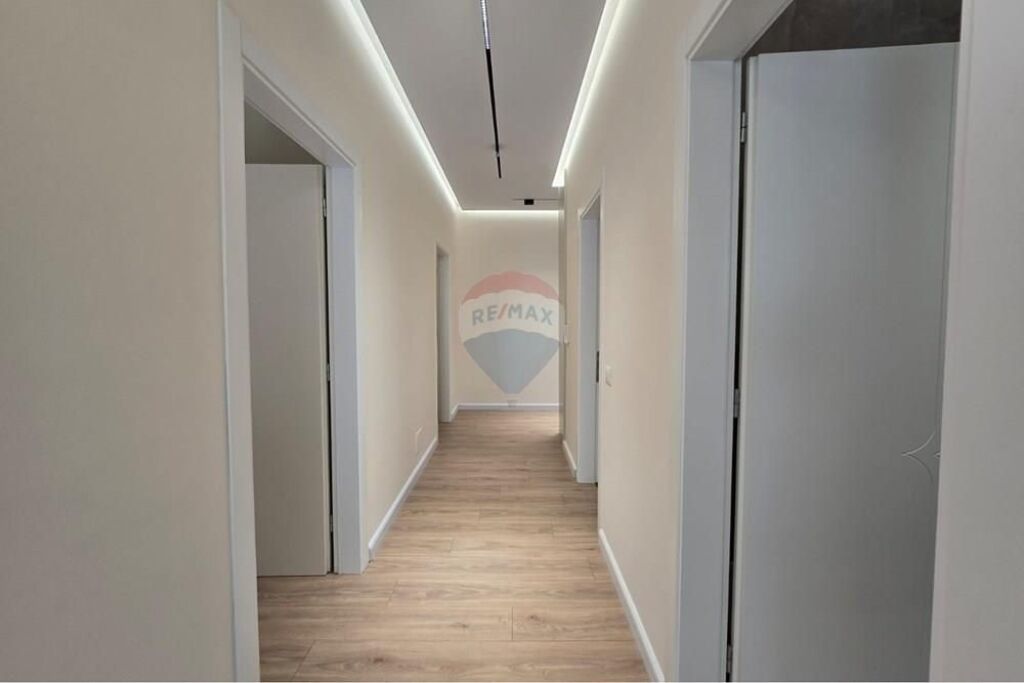 Apartament 2+1+ Parkim te Liqeni Thate
