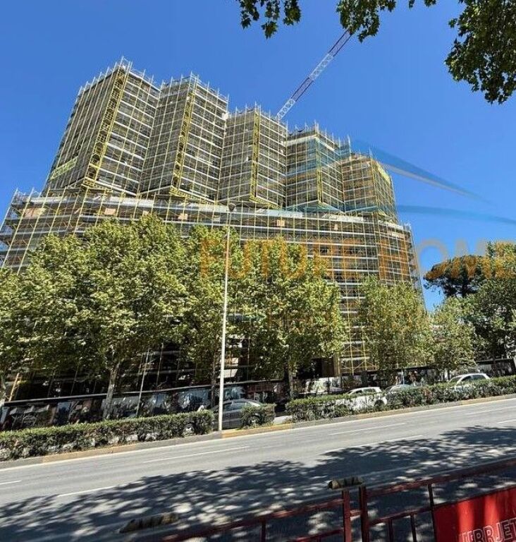 Shitet,Apartament 1+1, Colonnade Building, Rruga Dritan Hoxha