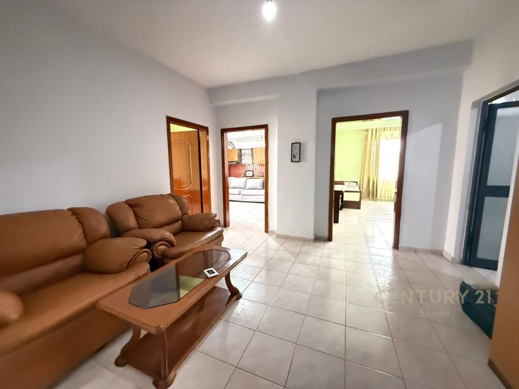 SHITET APARTAMENT 2+1+2 TEK RRUGA E KAVAJES