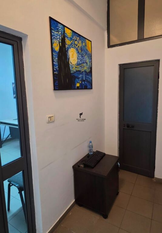 ZYRE ME QERA 24 M2 BULEVARDI BAJRAM CURRI 50.000 LEKE