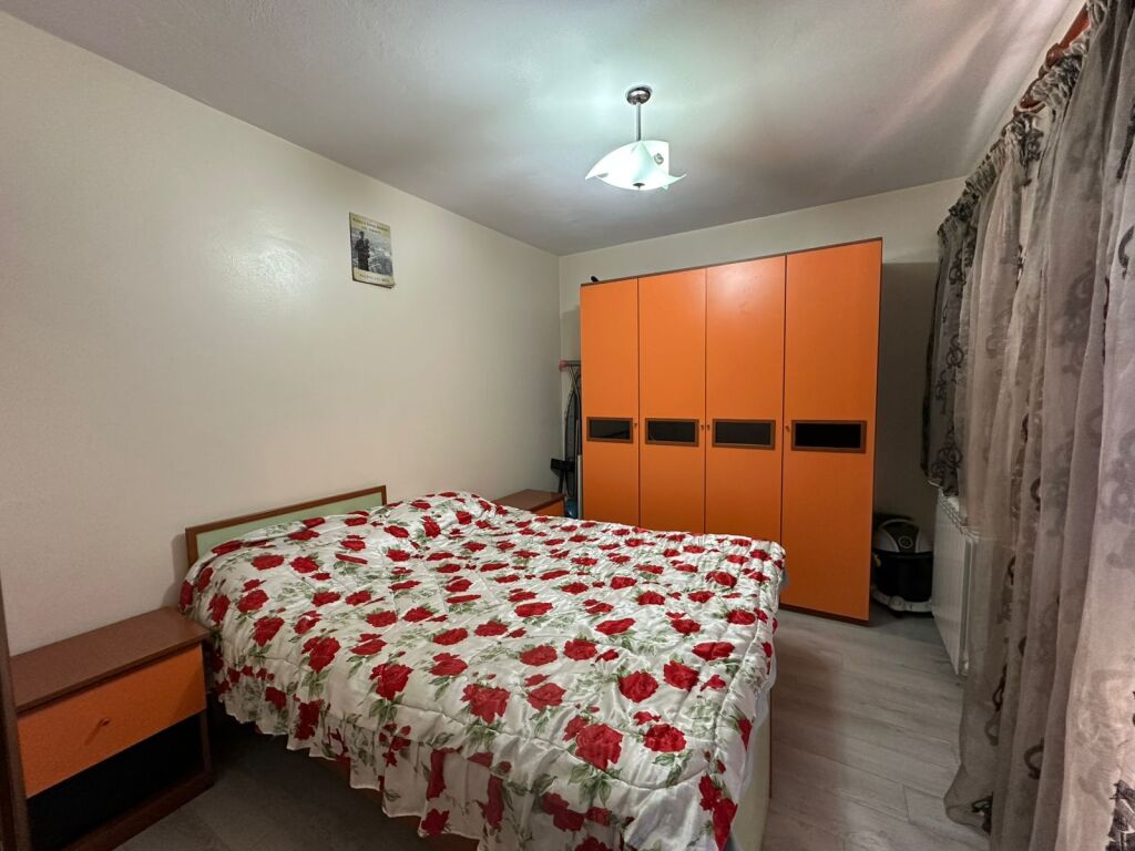 Apartament 2+1 me qira Kthesa e Kamzes