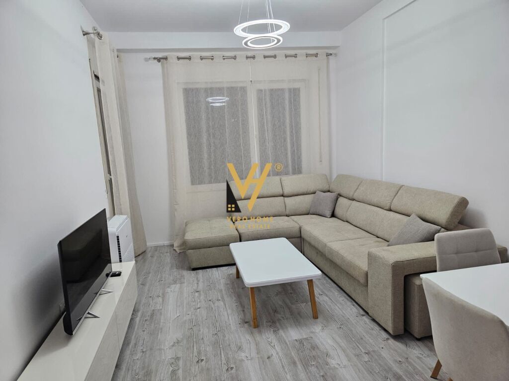 JEPET APARTAMENT 2+1+2+BLK ME QIRA TE AMERIKAN 3- 700 EURO