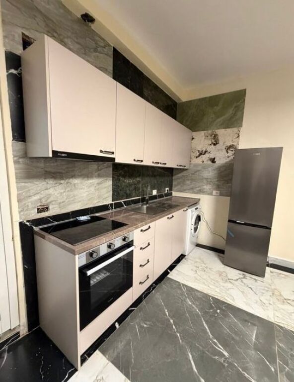 Apartament 1+1 Me Qira në Ali Demi, Tiranë