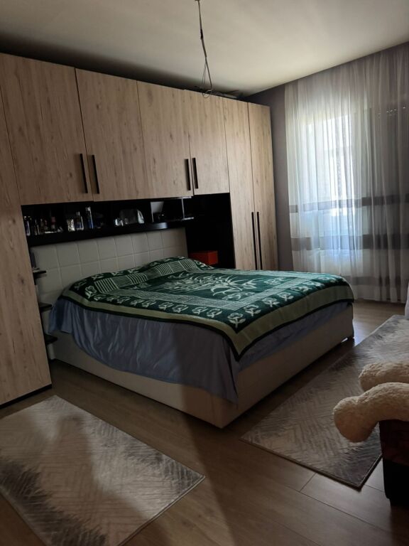 SHITET APARTAMENT DUPLEX , 21 DHJETORI, RRUGA MUHAMET GJOLLESHA
