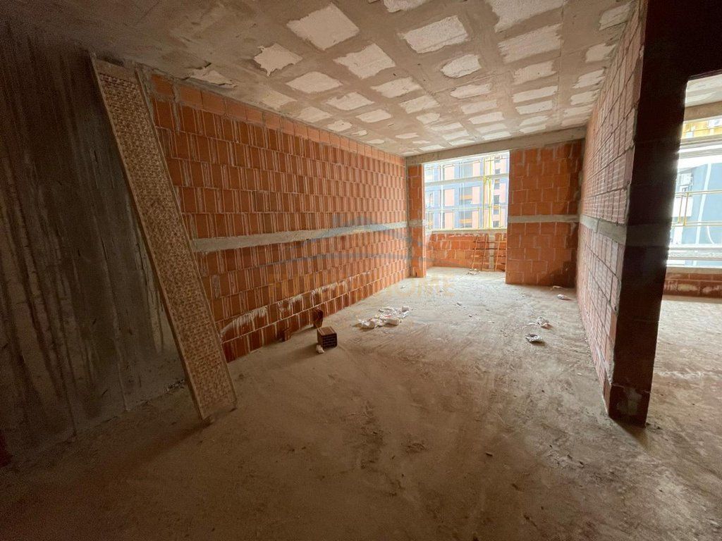 Shitet, Apartament 1+1, Fusha e Aviacionit, Tirane.