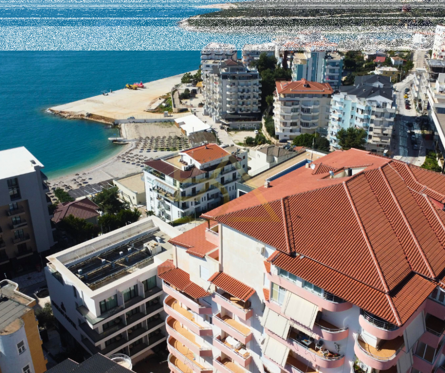 Shitet Papafingo – Rruga Mitat Hoxha, Sarandë