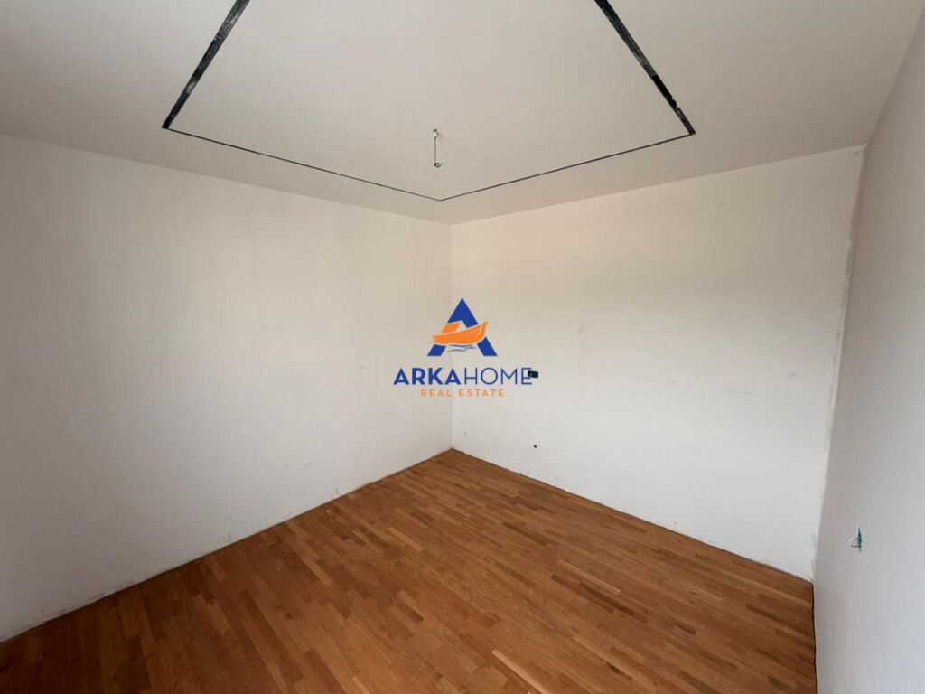 SHITET PENTHOUSE 231M2 "LIQENI I THATE, GREEN TERRACE " 700.000 EURO