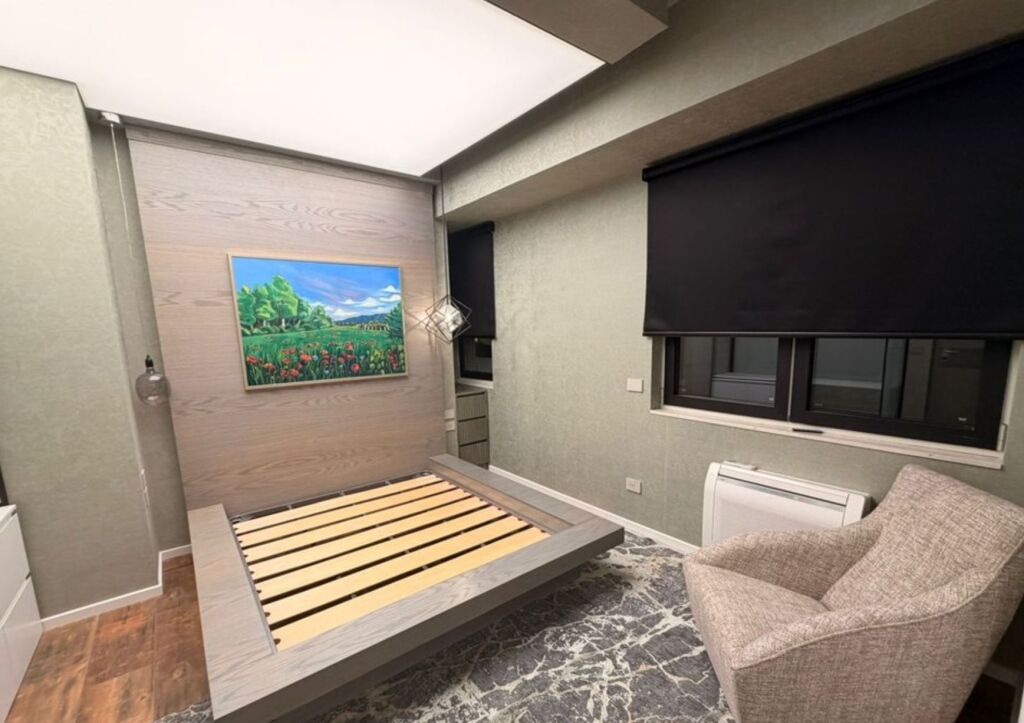 Shitet apartament 2+1+2