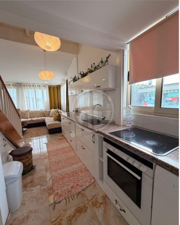 Duplex 3+1 – Vista sulla Piscina sul Monte Robi