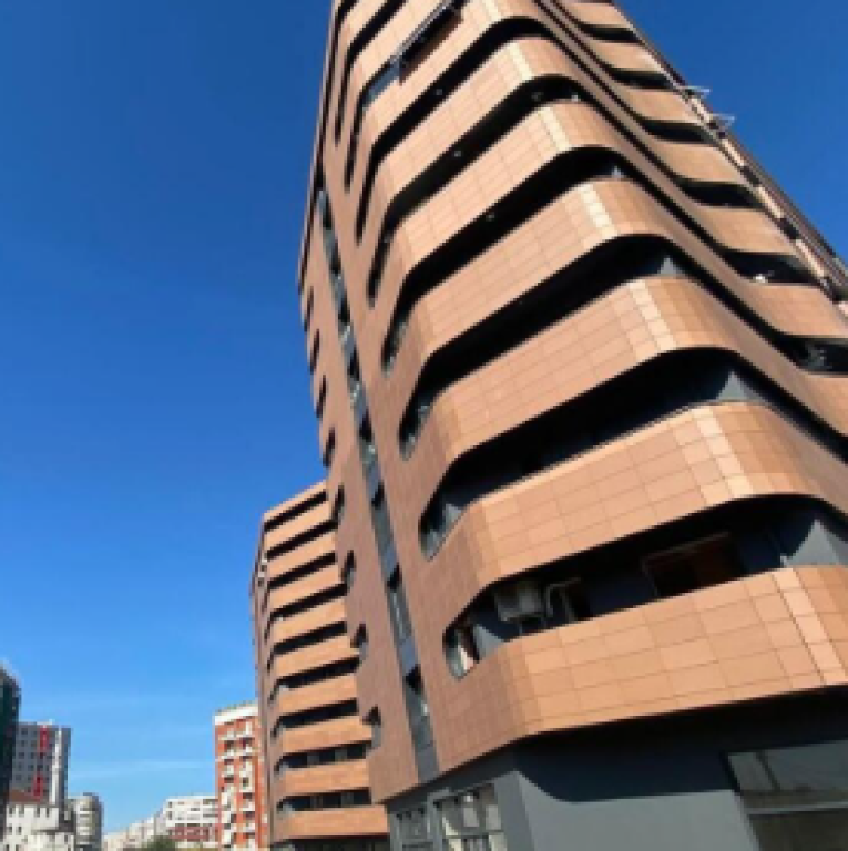 🏢 Ufficio in Affitto – Oazis Residence | Unaza e Re