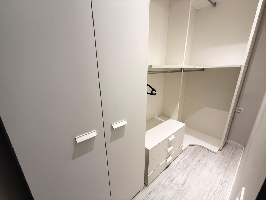 📣Apartment for rent 2+1+2 bathrooms  📍Address: Dry Lake, Fz Complex✨ 📐Area 95 m2 🚪Entrance is located on the 3rd floor🌅  ✨Furnished ✨700€ *For more info. contact 