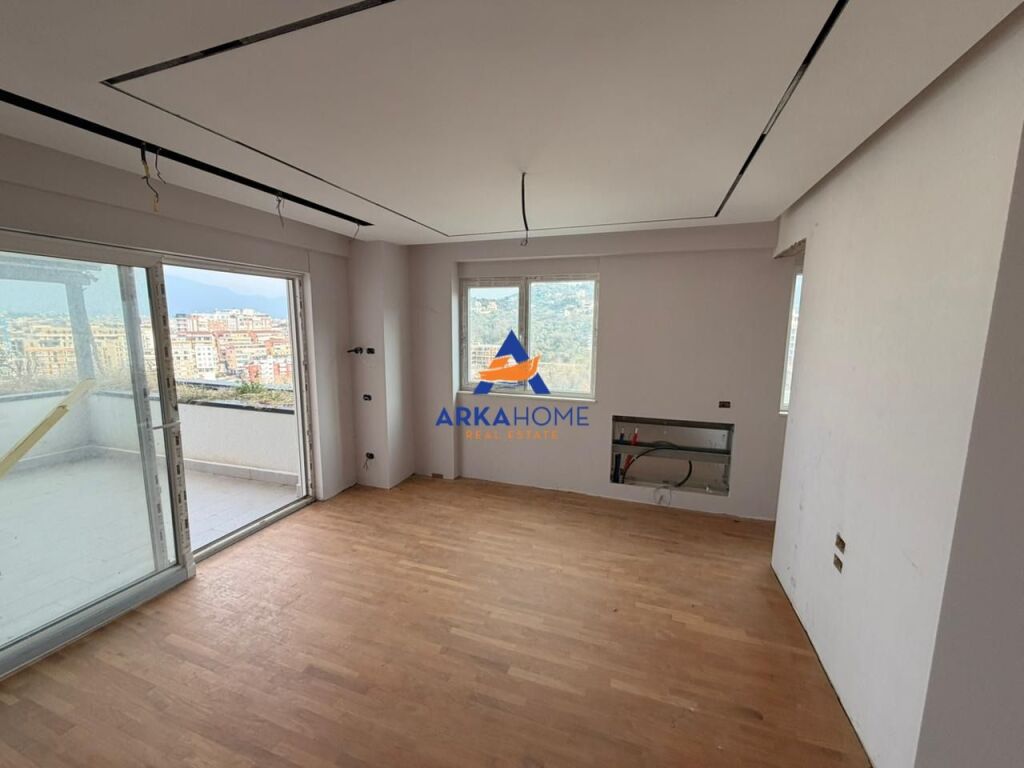 SHITET PENTHOUSE 231M2 "LIQENI I THATE, GREEN TERRACE " 700.000 EURO