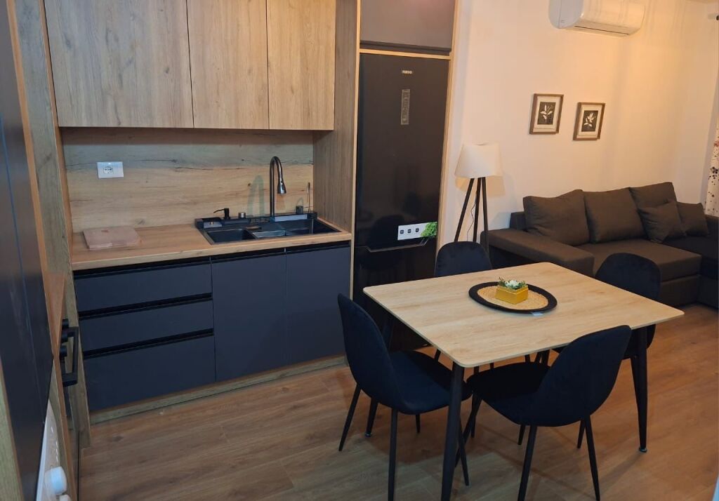 Apartament 1+1 me qera ne Ali Dem tek Kompleksi Kadiu