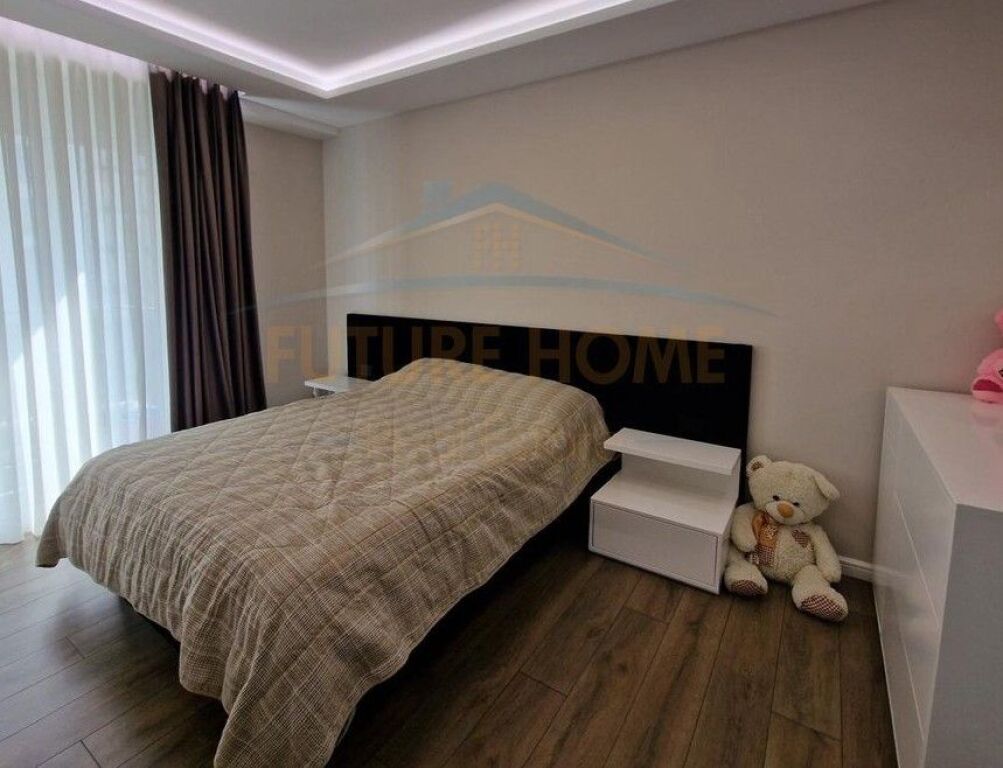 Qera apartament 3+1+2+3 POSTE PARKIMI , Fusha e aviacionit Turdiu , Tirane
