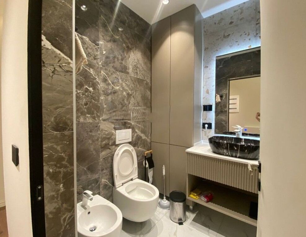 APARTAMENT LUKSOZ 2+1+2 ME QIRA LIQENIT TE THATE, TIRANE!