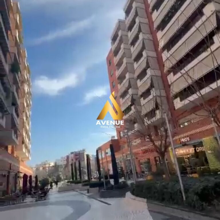 JEPET AMBIENT ME QIRA – DELIJORGJI, TIRANË