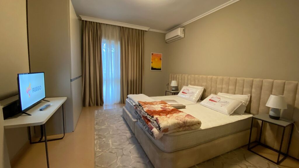 Villa in vendita a Brryli, Tirana