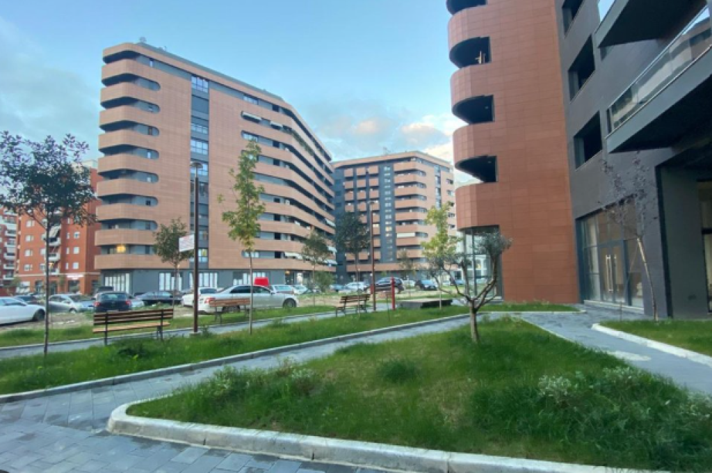 🏢 Ufficio in Affitto – Oazis Residence | Unaza e Re