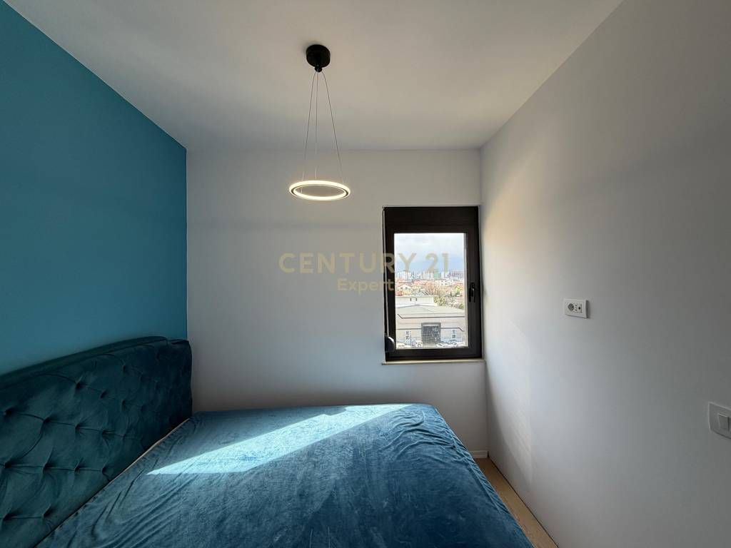 APARTAMENT 1+1 PRANE CASA ITALIA,PER SHITJE!