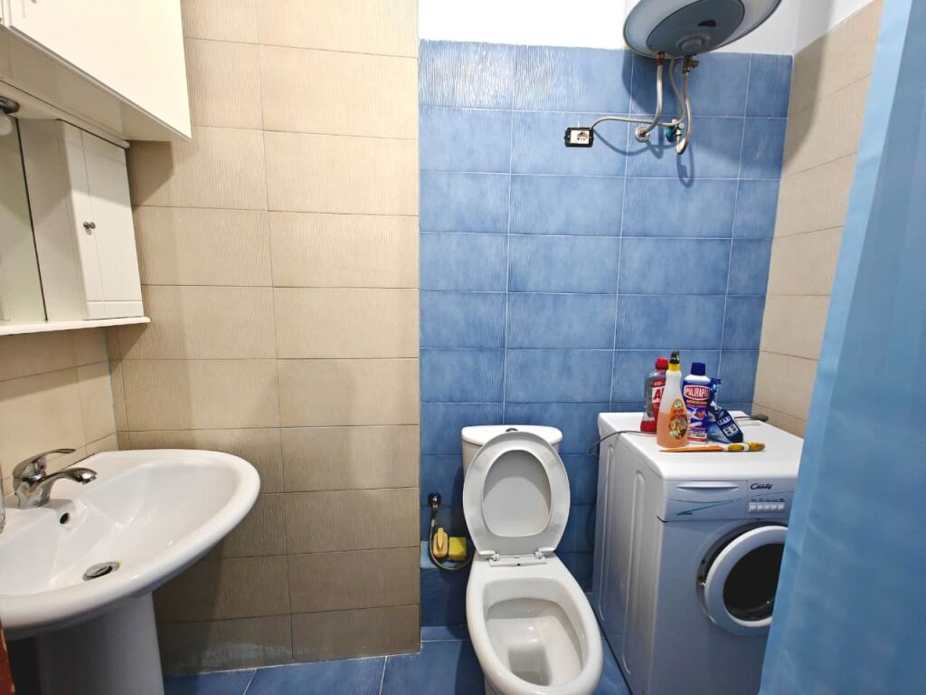 Jepet me Qera apartament 1+1 ne Fresk