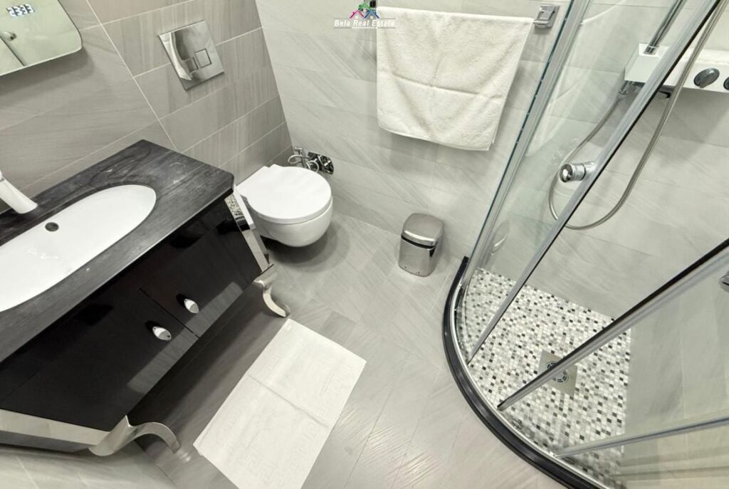 Appartamento In Affitto 2+1 A Bllok (ID B2201684) Tirana
