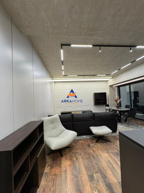 VENDESI SUPER APPARTAMENTO DI LUSSO "TE AMBASADOR 3" PREZZO TRATTABILE