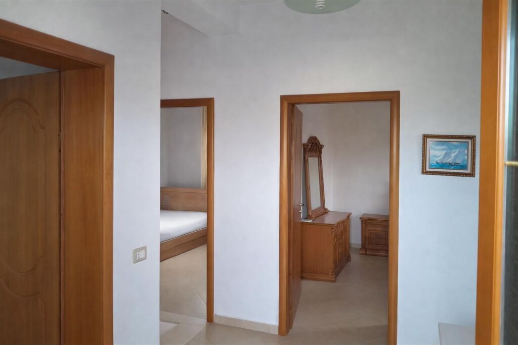 Private house with yard Vlore