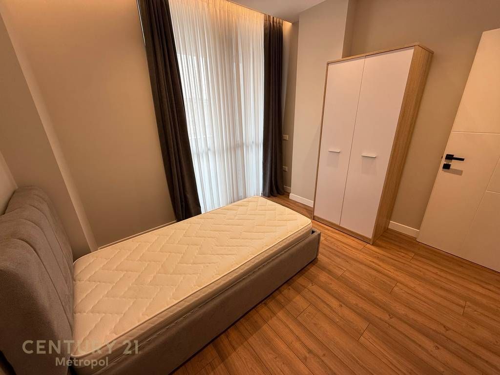 FOR RENT APARTMENT 3+1+2+PARKING SPACE, FORMER ELECTRIC MARKET!