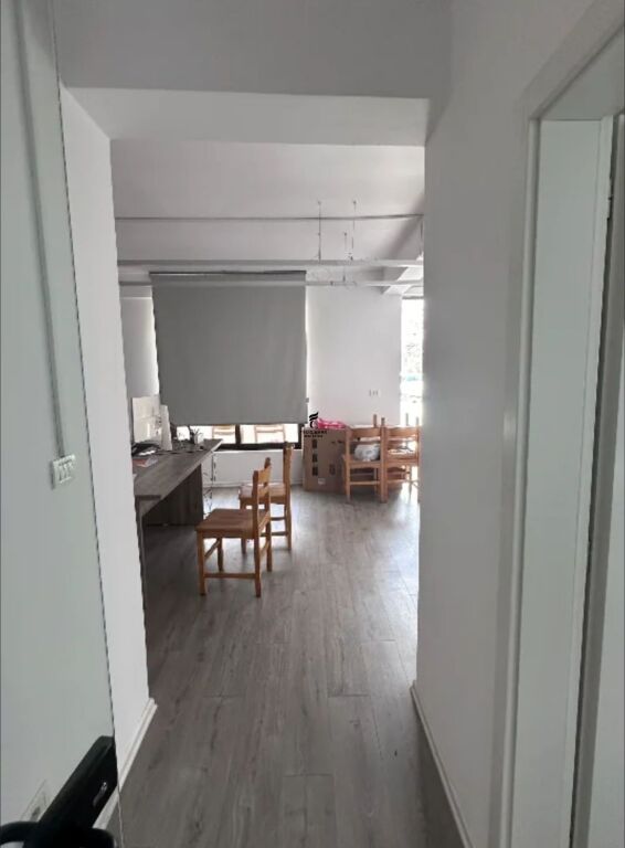 UFFICIO IN AFFITTO 112 M2 VASIL SHANTO 120.000 LEKE FH-58452
