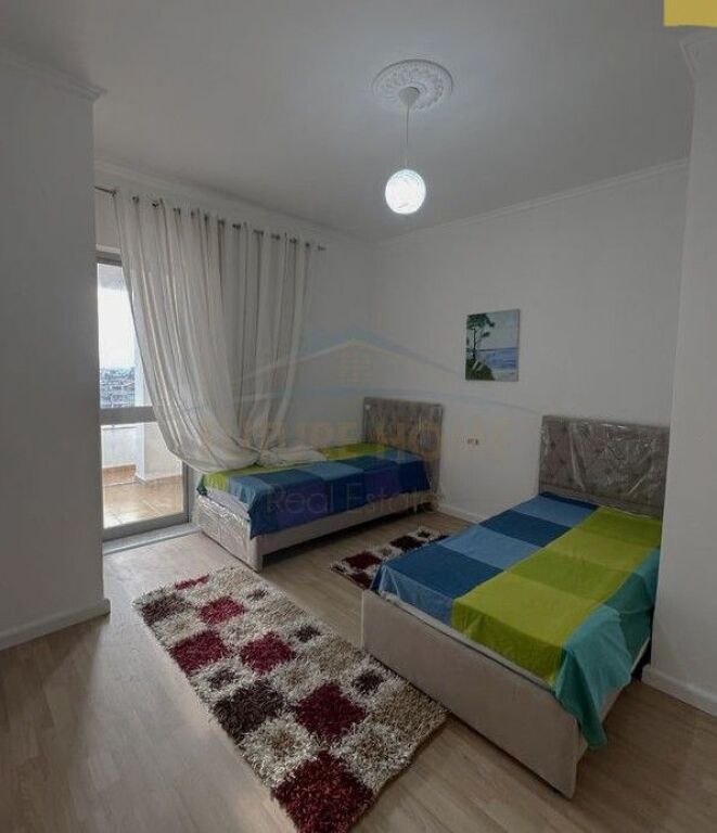 Shitet, Apartament 2+1, Rruga Thesarit, Fresk