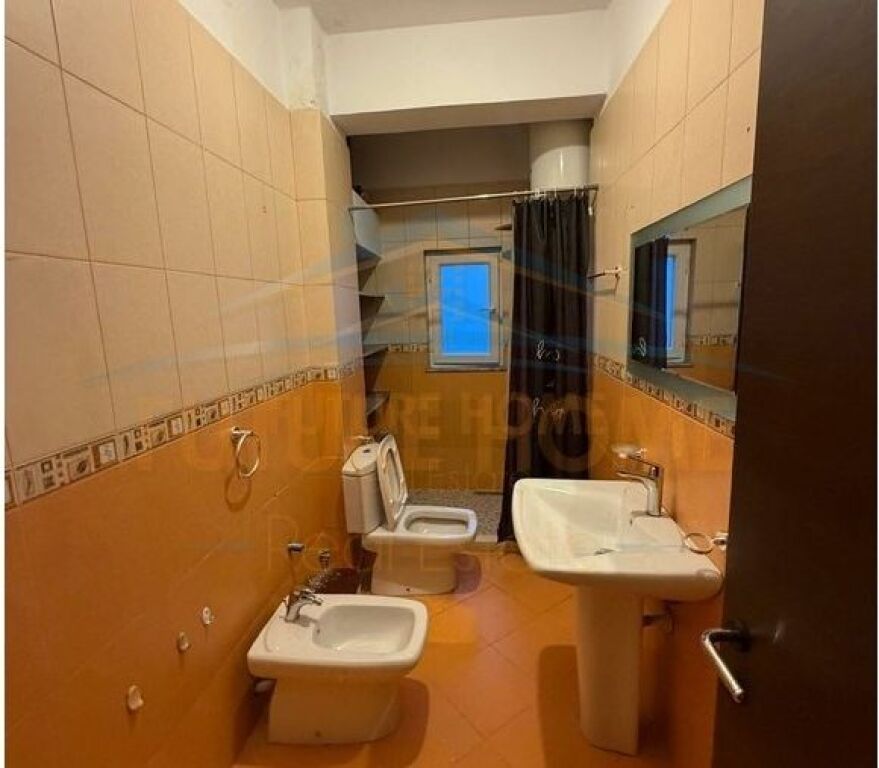 In vendita, Appartamento 2+1, Bllok