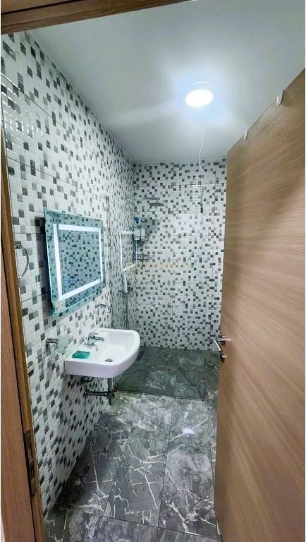 Appartamento 1+1 in Affitto presso l'Ospedale QSUT (Madre Teresa), Tirana - 500€ | 63 m² 500 € /Mese