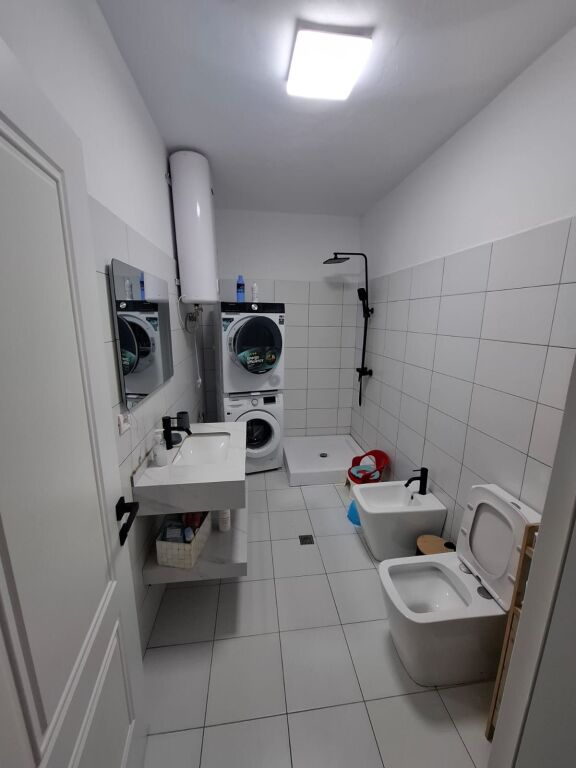 Apartment 2+1 for rent in neighborhood 17 in Durres