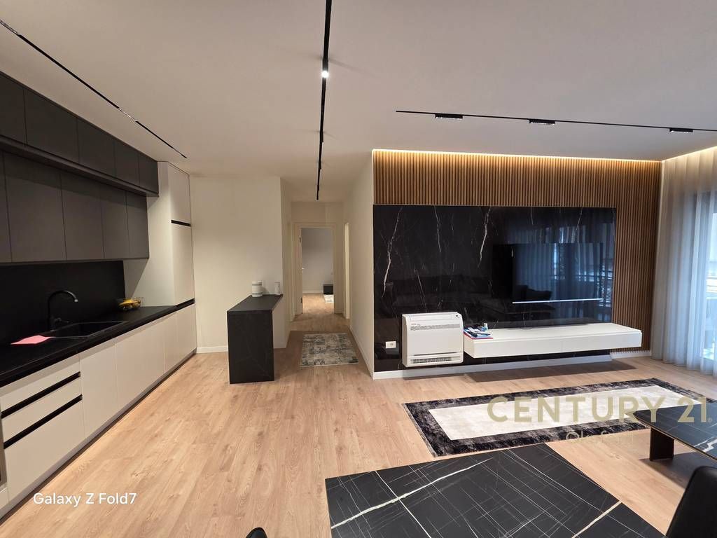 JEPET ME QIRA APARTAMENT 2+1 TE KOMPLEKSI DELIJORGJI !