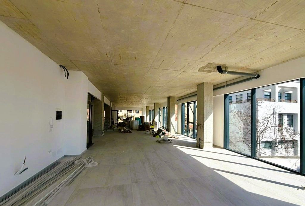 AMBIENT 250 METRA OPEN SPACE BUZE RRUGES BARRIKADAVE PER QIRA!