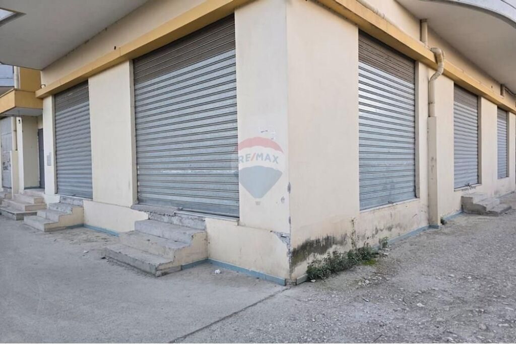 🚗 In vendita 4 garage – Skele, Vlorë