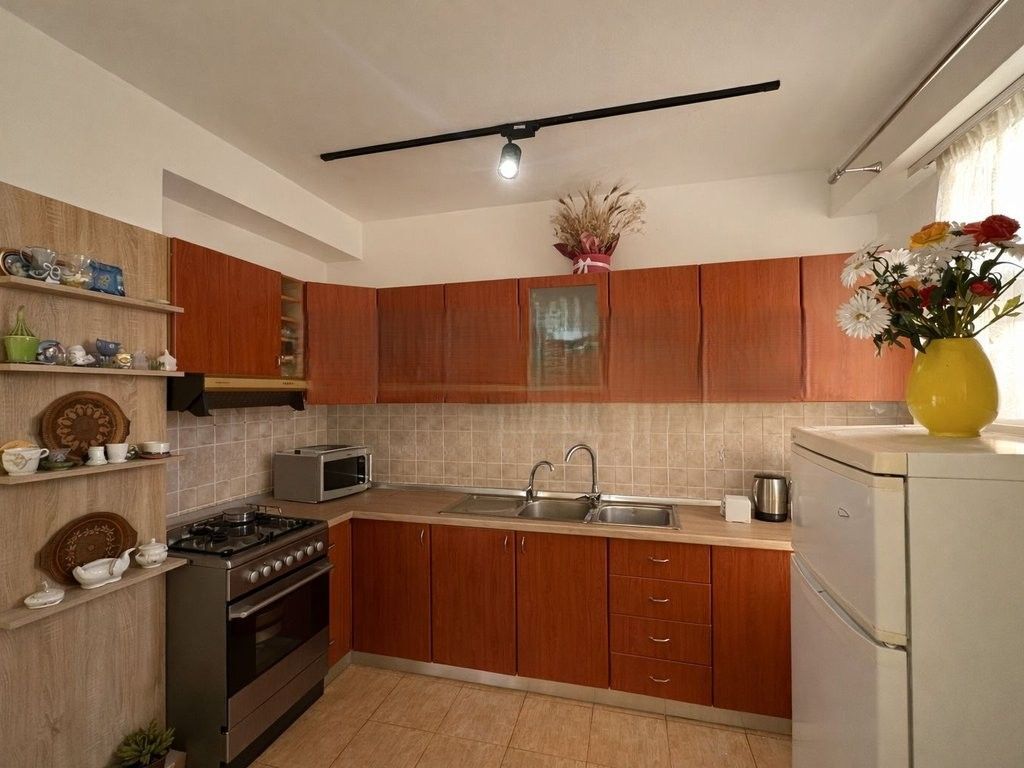 APPARTAMENTO 2+1+PARCHEGGIO IN AFFITTO A LAPRAKË 550 € /Mese