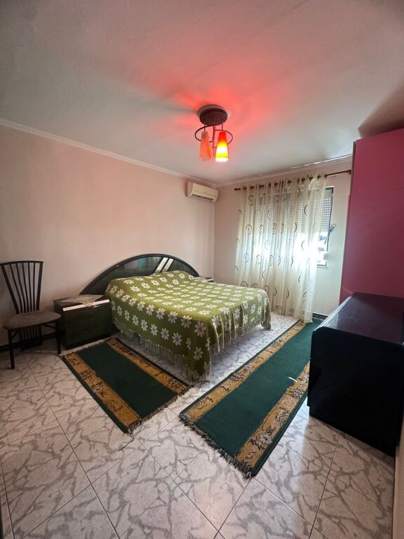 Apartament 2+1 me qera ne Allias tek Katrori