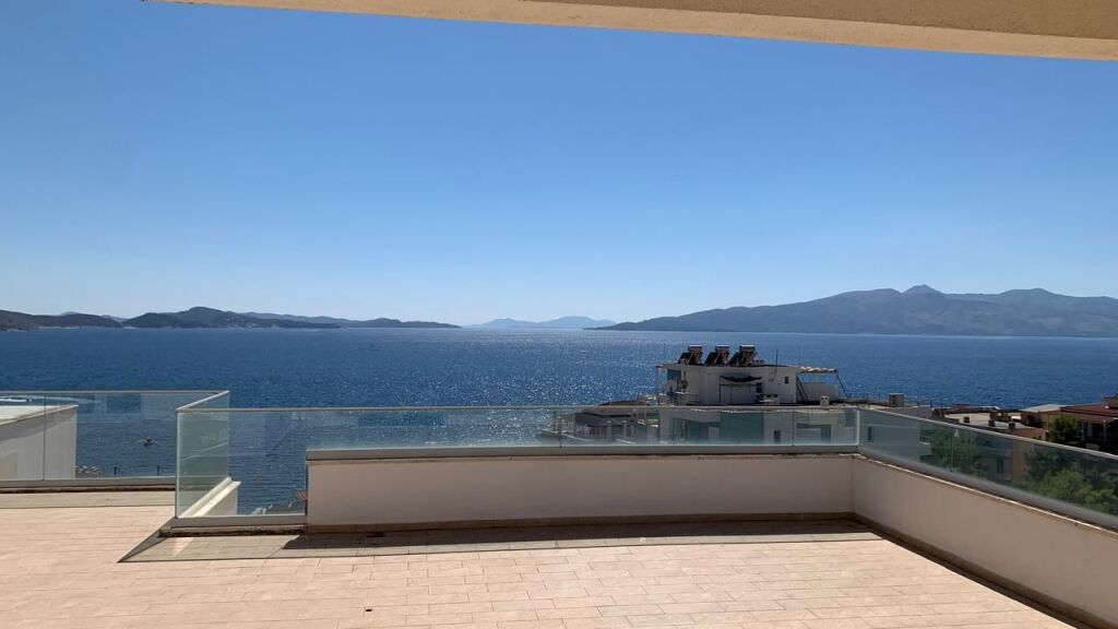Super 2+1 apartment for sale Sarande