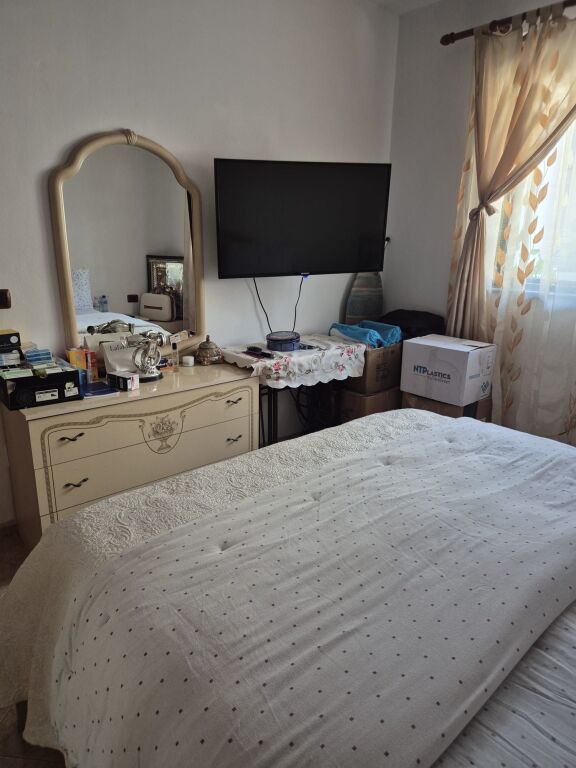 Apartament 1+1 me qera prane Qsut tek Spitali Amerikan 2