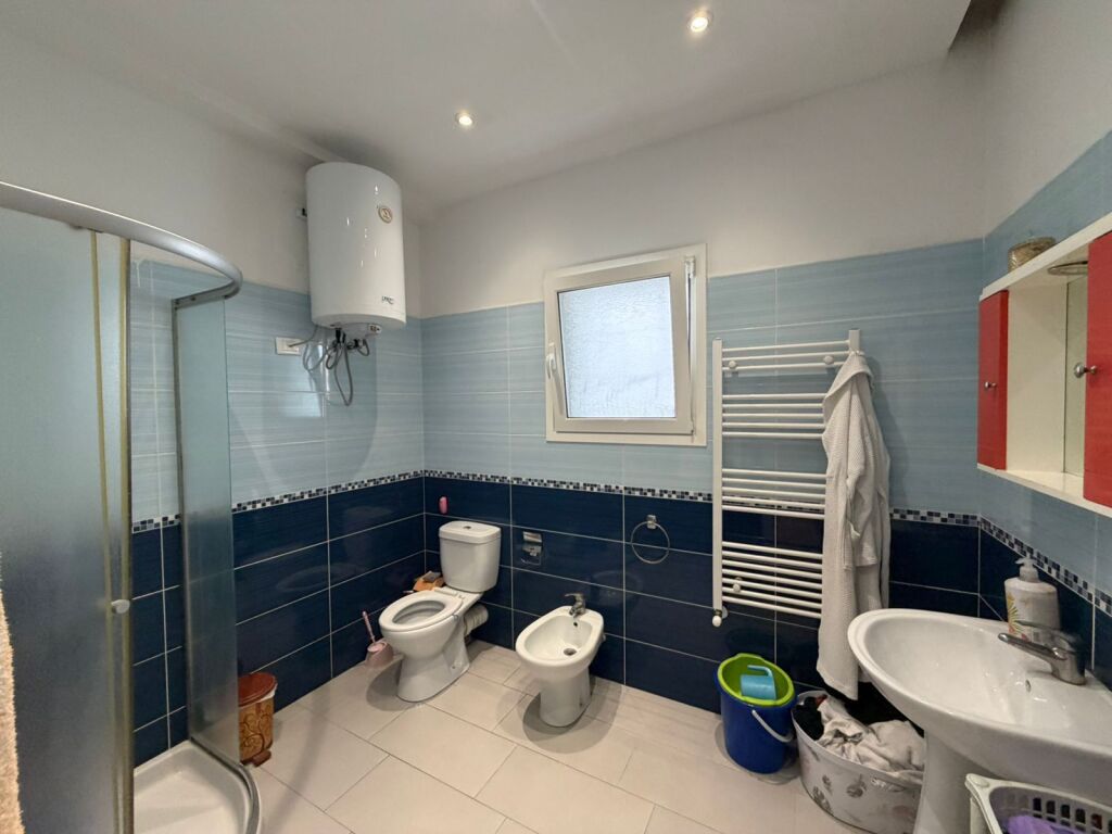 house for sale 1 floor in kenete