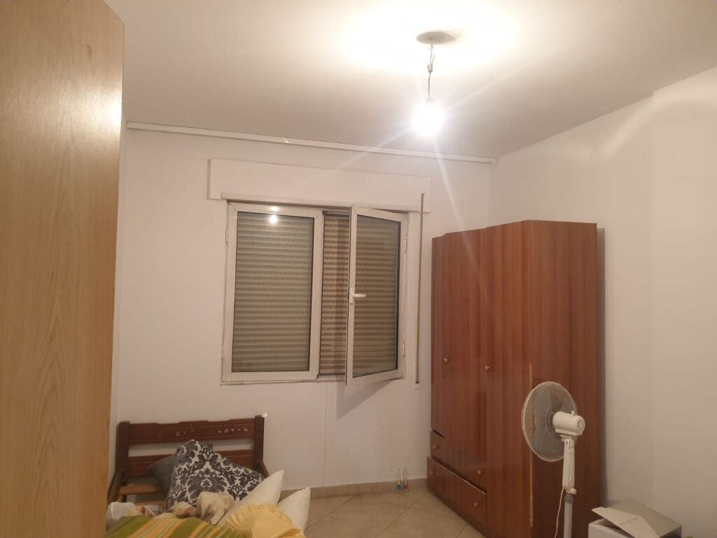 In affitto Appartamento 2+1, Don Bosko vicino a Dental Turk (di fronte al Centro Don Bosko) 420 mila lek