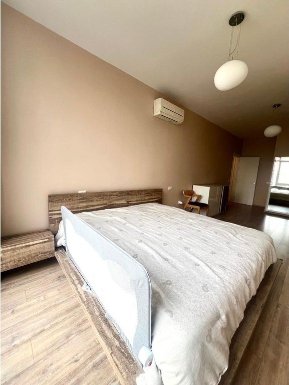 Shitet Apartament bashkëkohor në Komunën e Parisit
