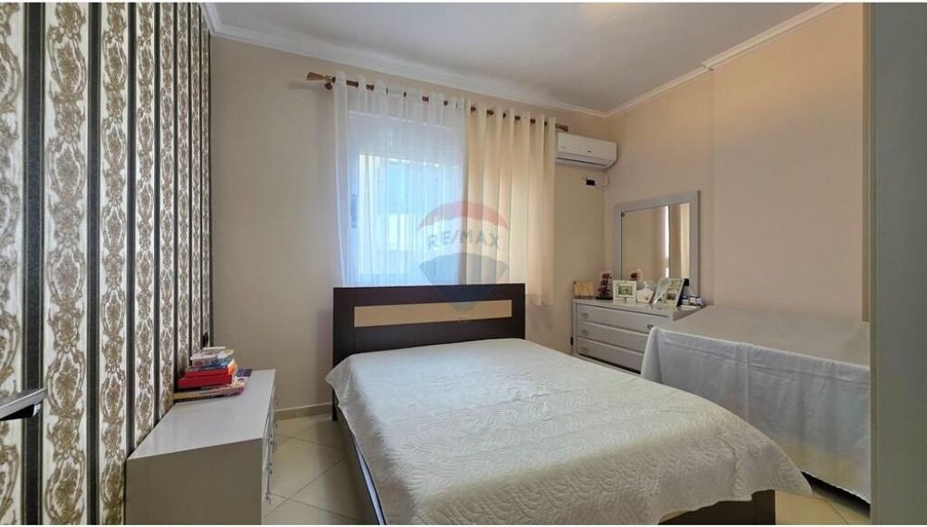 Apartament 3+1+2 ne shitje , rruga e Cipajve