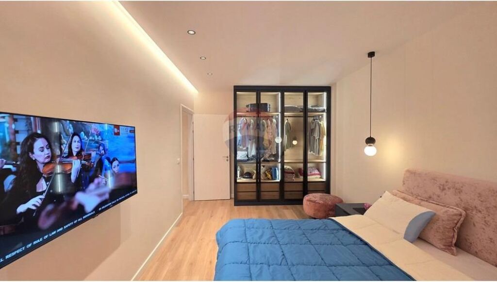 🌊 Apartament Premium 1+1 për Shitje – Rruga e Portit, Vlorë